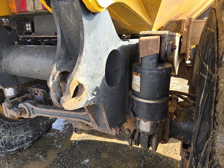 komatsu-hm400-2-image-37