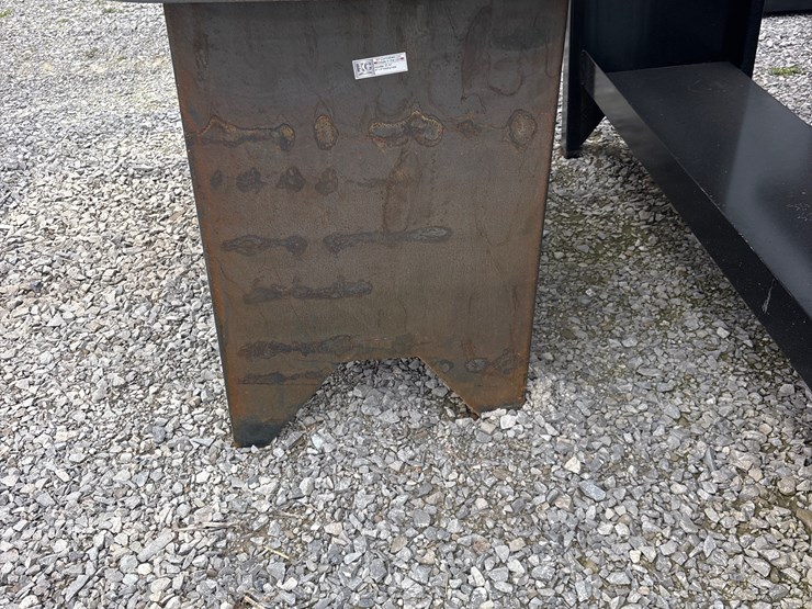 #1073-•-welding-table-30-in.-x-57-in.-image-3