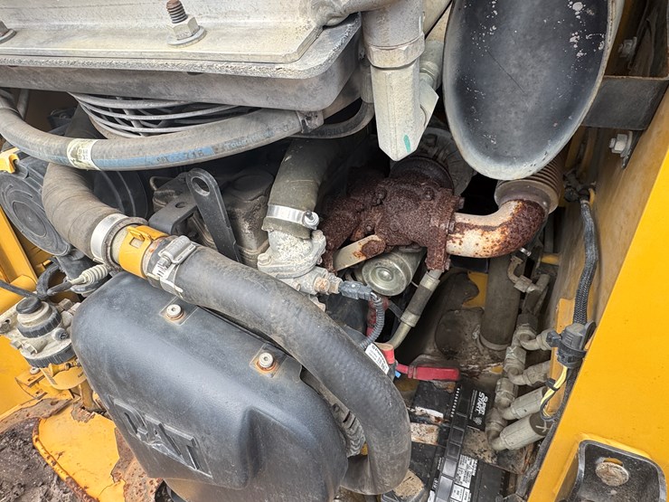 2014-caterpillar-226b3-image-20