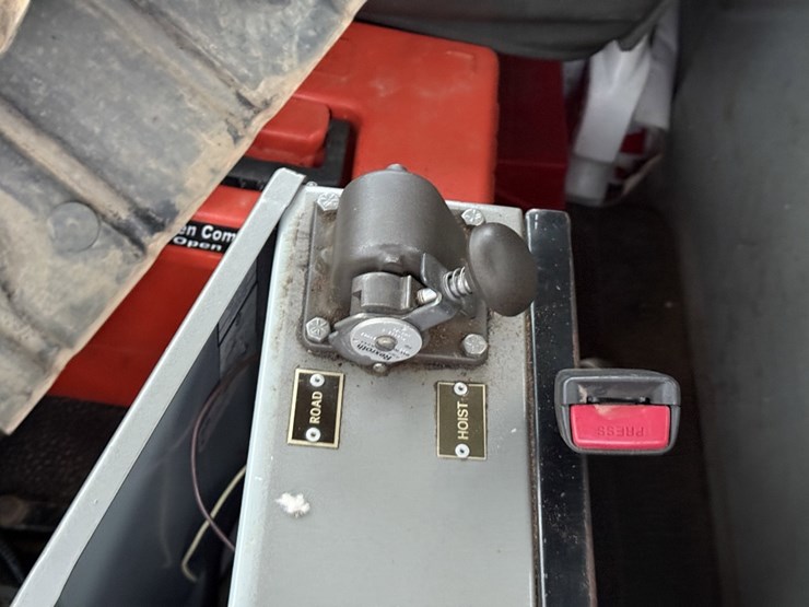 2009-international-workstar-7500-image-32