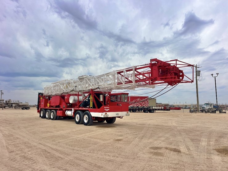 2012-rig-works-mustang-550-image-1