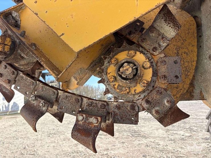 1996-vermeer-v-3550-ride-on-trencher-image-11