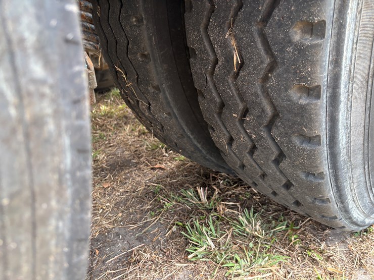 1999-mack-rd600-image-70