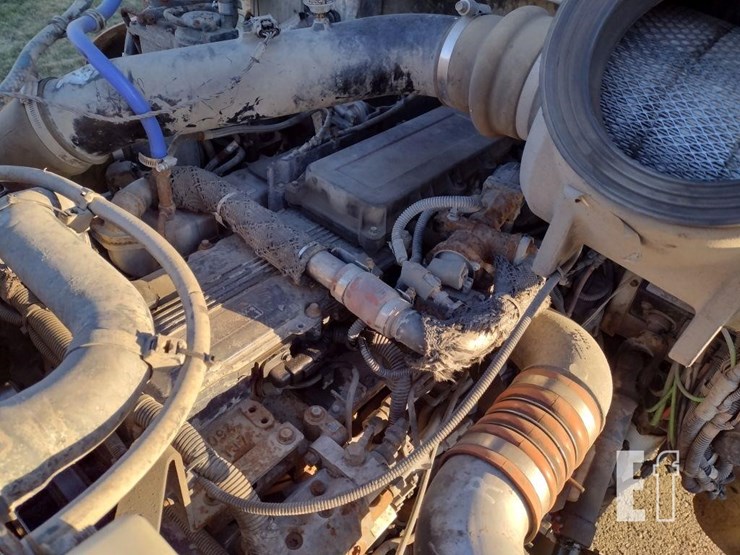 2013-peterbilt-337-image-49