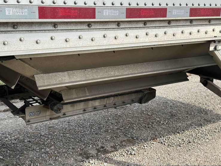 2017-wilson-grain-trailer-image-13