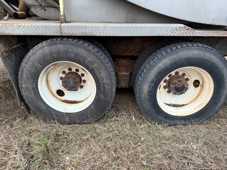 2009-international-workstar-7500-image-21