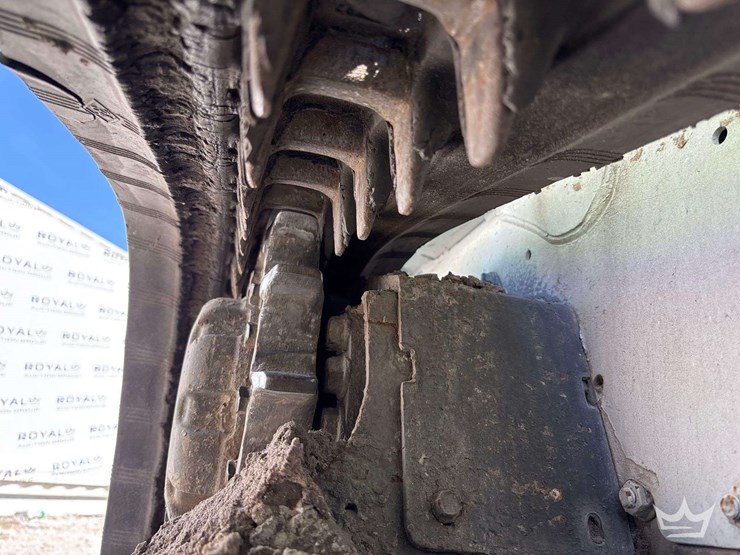 2017-bobcat-t550-image-35