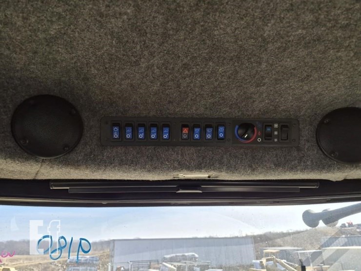 ag-chem-rogator-1254-image-19