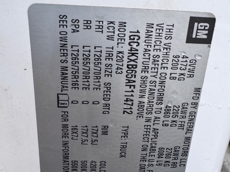 2010-chevrolet-2500hd-image-8