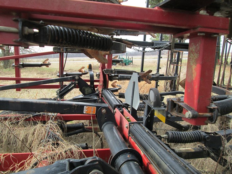 case-ih-200-image-12