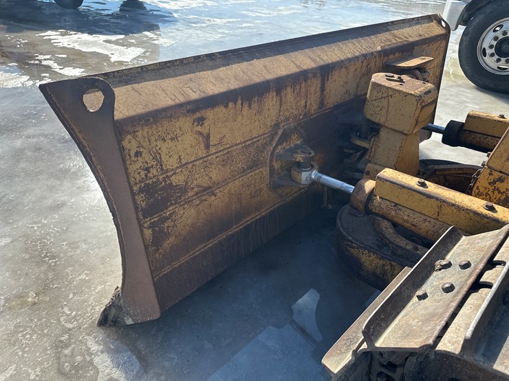 caterpillar-d5c-image-12