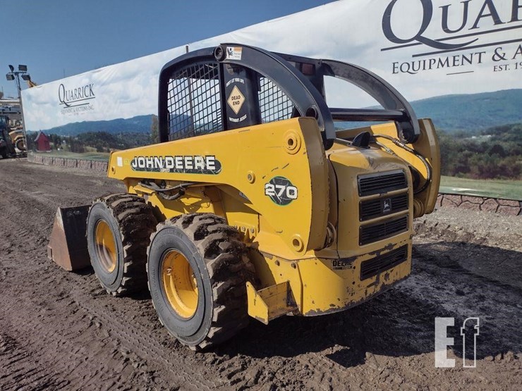 2000-deere-270-image-26