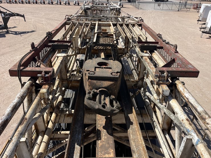 1982-rig-tech-450-series-well-service-rig-image-23