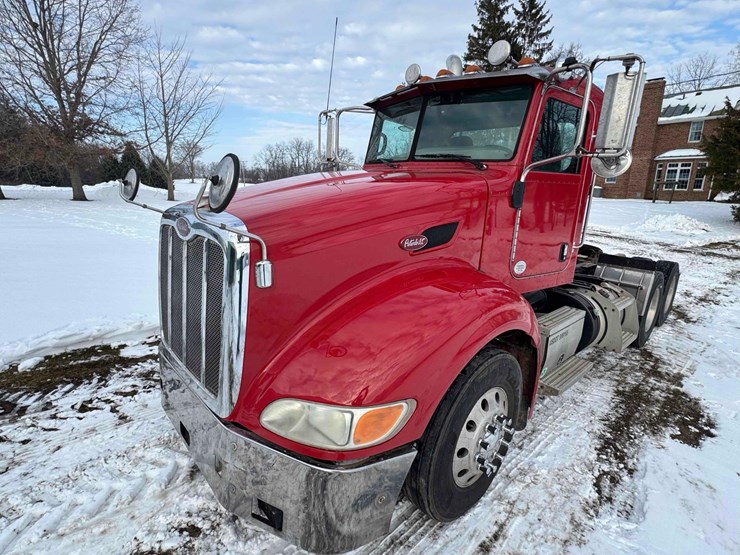 2012-peterbilt-386-image-6