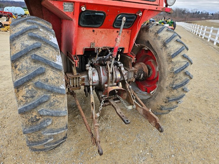 massey-ferguson-1085-image-14