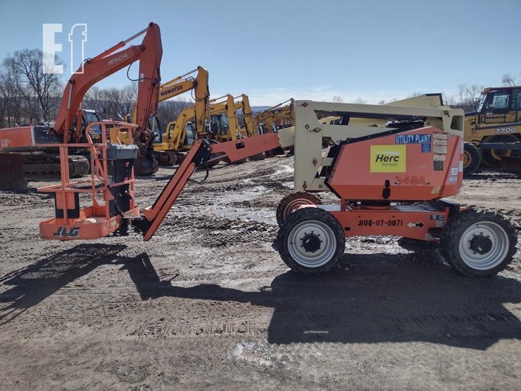 2015-jlg-340aj-image-3