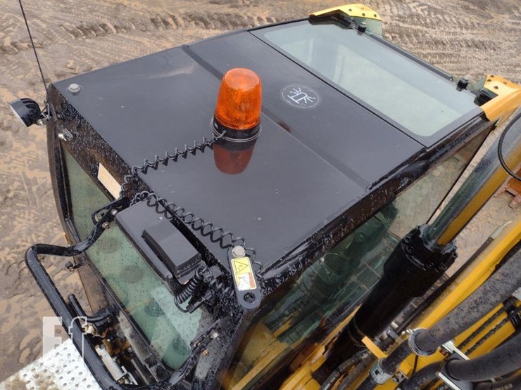 caterpillar-m322f-image-42