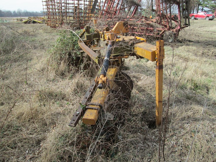 #27361-•-levee-plow-image-3