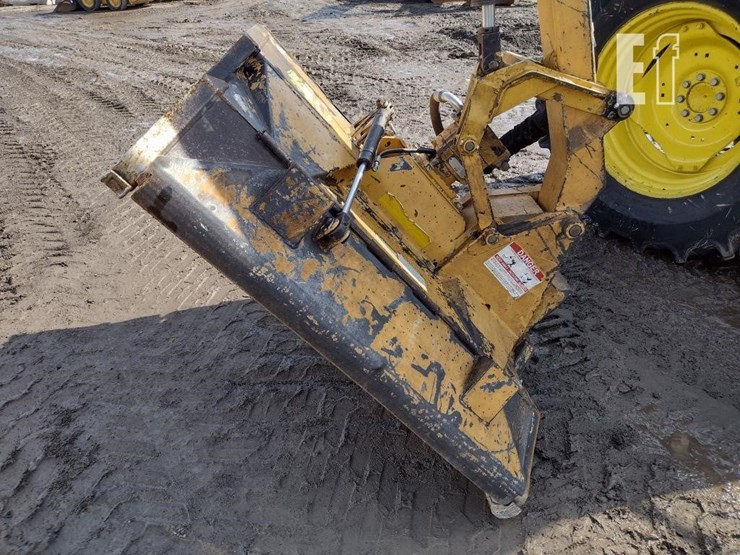 2009-john-deere-6330-image-30