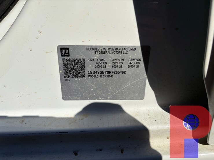 2024-chevrolet-silverado-3500hd-image-14