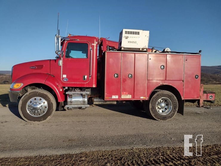 2013-peterbilt-337-image-1