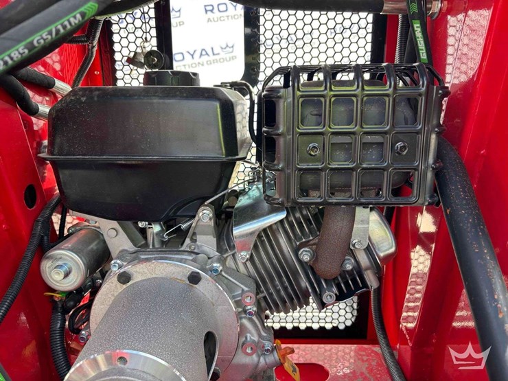 2025-ht360w-mini-walk-behind-track-loader-skid-steer-image-19