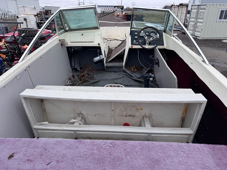 #2040-•-1985-stingray-svb-175ss-boat-(no-title)-image-23