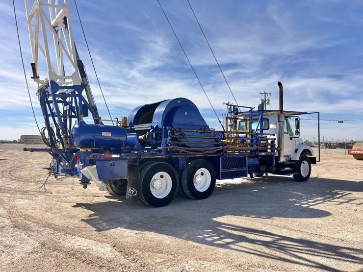 2005-international-7400-image-24