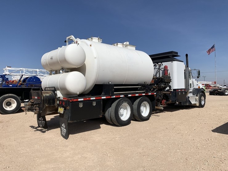 2015-kenworth-t800-image-3