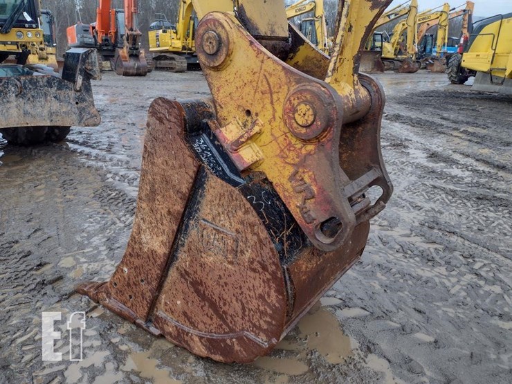 caterpillar-m322f-image-19