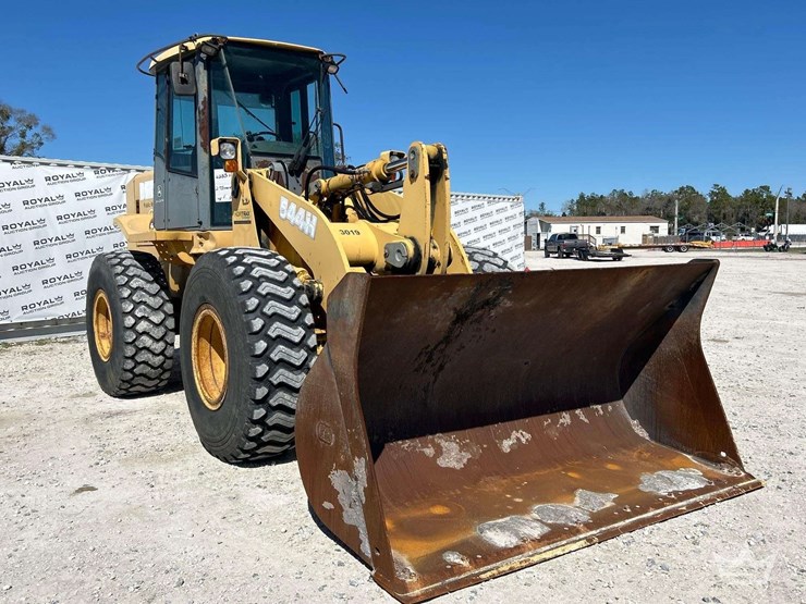 2002-deere-544h-image-2