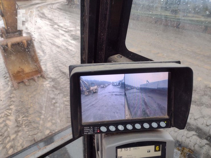 caterpillar-m322f-image-8