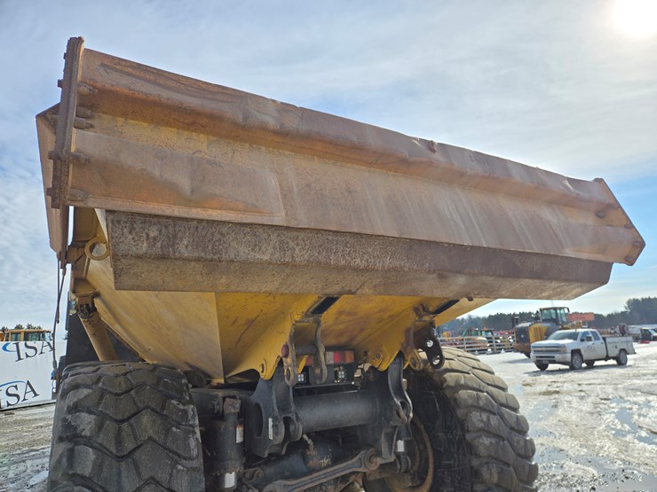 komatsu-hm400-2-image-34