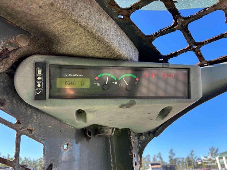 2012-deere-328d-image-12