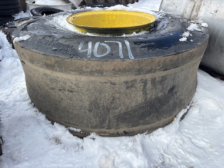 #4071-•-15.5l-16-with-rim-image-2