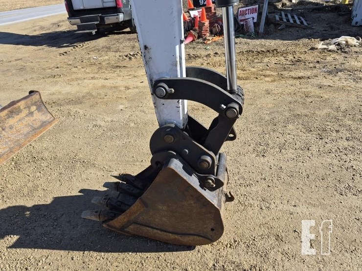 2014-bobcat-e42-image-13