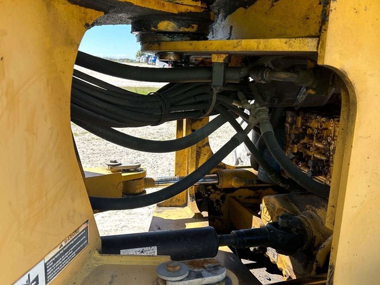 2002-deere-544h-image-32