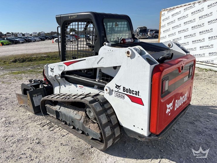 2017-bobcat-t550-image-4
