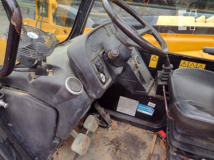 2017-jcb-507-42-image-12