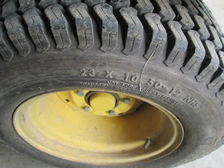 john-deere-gt235-image-10