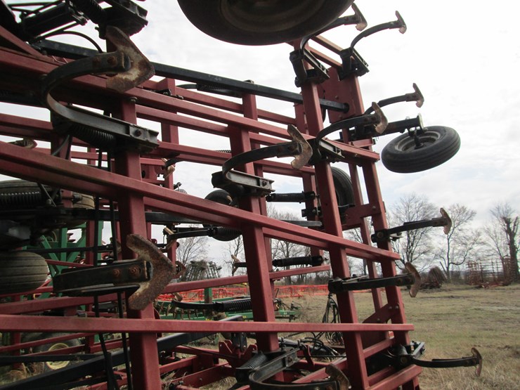 case-ih-200-image-17