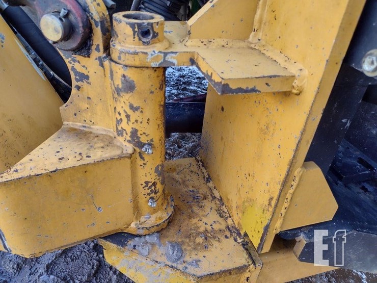 2009-john-deere-6330-image-33