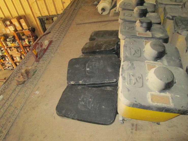 john-deere-10-image-3