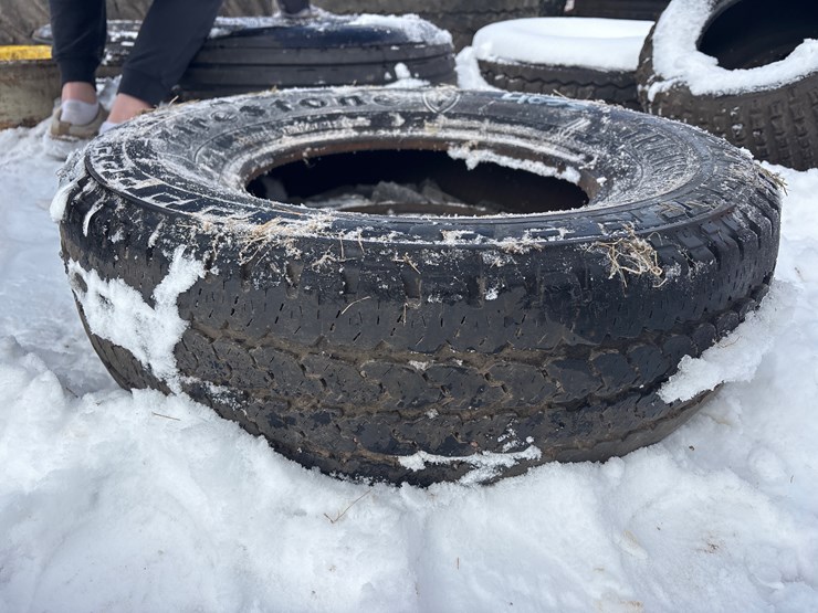 #4058-•-lt245/75r16-image-2