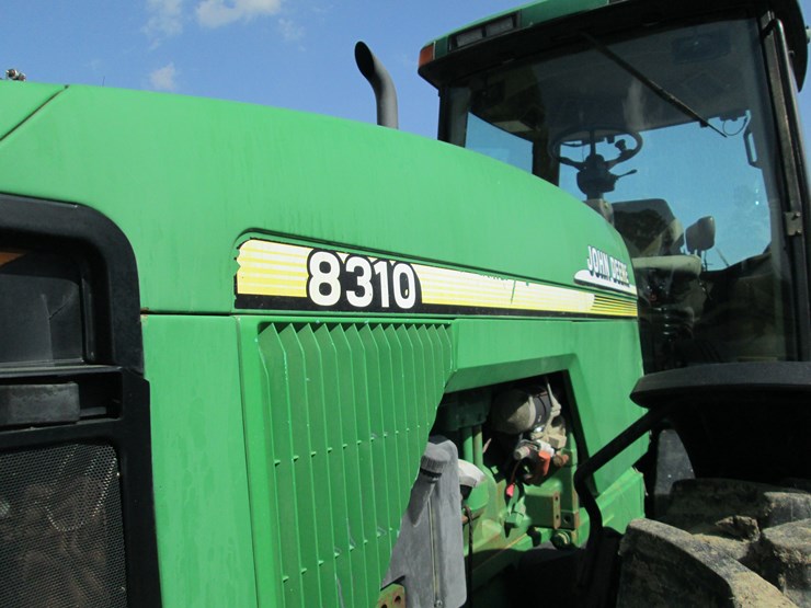 john-deere-8310-image-24