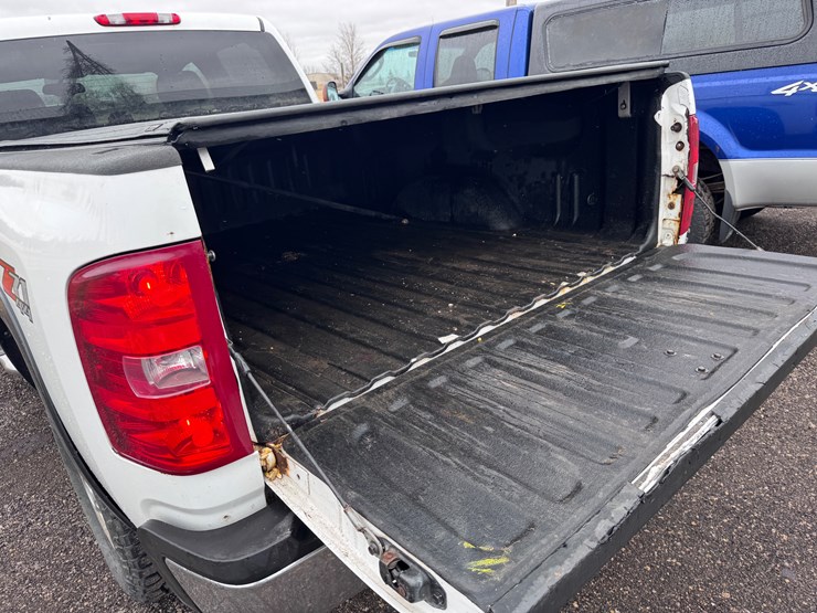 2010-chevrolet-2500hd-image-20