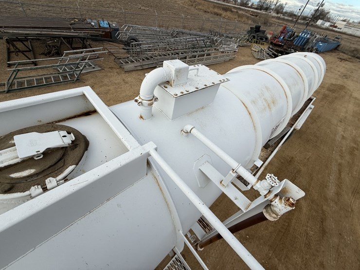 2014-overland-tank-inc-5,460-gal.-2-comp.-t/a-water-transport-trailer-image-8