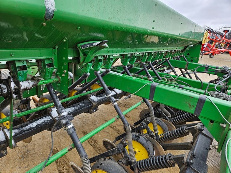 john-deere-15-image-15