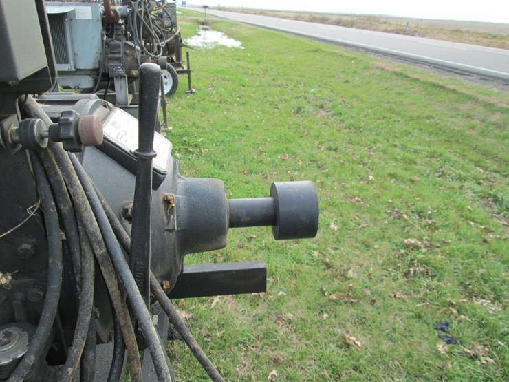 #27369-•-case-ih-6-cyl-power-unit-w/-trailer-image-6