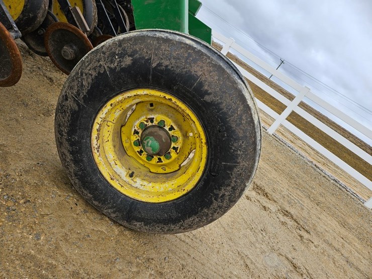 john-deere-15-image-37